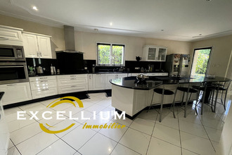 Ma-Cabane - Vente Maison FLEURIEU-SUR-SAONE, 200 m²