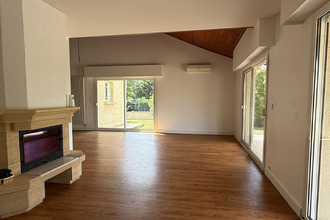 Ma-Cabane - Vente Maison FONTAINE-LE-COMTE, 0 m²