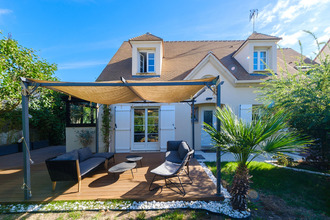 Ma-Cabane - Vente Maison FONTENAY-LE-FLEURY, 142 m²