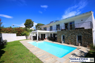 Ma-Cabane - Vente Maison Fréjus, 243 m²