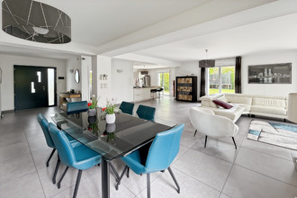 Ma-Cabane - Vente Maison Frouzins, 218 m²