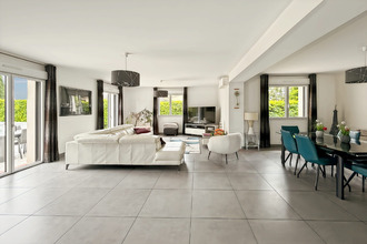 Ma-Cabane - Vente Maison Frouzins, 218 m²