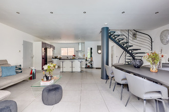 Ma-Cabane - Vente Maison Frouzins, 150 m²