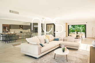 Ma-Cabane - Vente Maison GASSIN, 275 m²