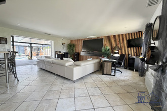 Ma-Cabane - Vente Maison Gémozac, 277 m²