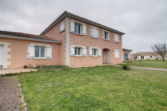 Ma-Cabane - Vente Maison GENSAC-LA-PALLUE, 285 m²