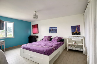 Ma-Cabane - Vente Maison GENSAC-LA-PALLUE, 285 m²