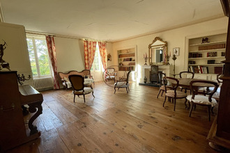 Ma-Cabane - Vente Maison Gensac-la-Pallue, 410 m²