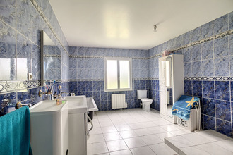 Ma-Cabane - Vente Maison GENSAC-LA-PALLUE, 285 m²