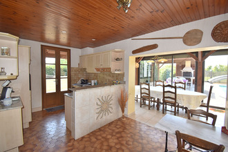Ma-Cabane - Vente Maison GIFFAUMONT-CHAMPAUBERT, 200 m²