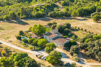 Ma-Cabane - Vente Maison Gréoux-les-Bains, 445 m²
