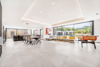 Ma-Cabane - Vente Maison Gréoux-les-Bains, 300 m²
