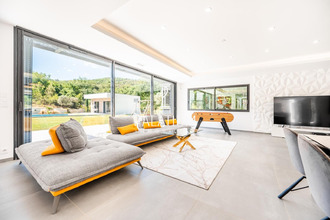 Ma-Cabane - Vente Maison Gréoux-les-Bains, 300 m²