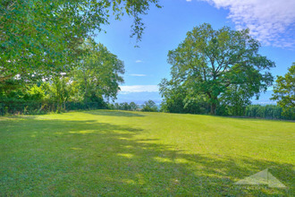 Ma-Cabane - Vente Maison Grilly, 238 m²