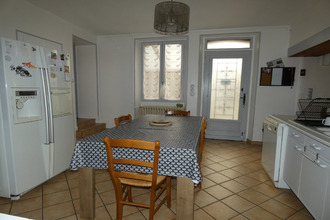 Ma-Cabane - Vente Maison Jarnages, 324 m²