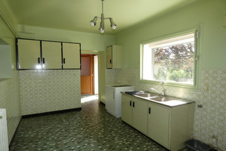 Ma-Cabane - Vente Maison Jarnages, 205 m²