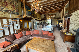 Ma-Cabane - Vente Maison JOUILLAT, 300 m²