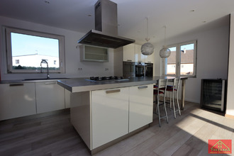 Ma-Cabane - Vente Maison Kembs, 195 m²