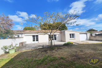 Ma-Cabane - Vente Maison L'AIGUILLON-SUR-MER, 65 m²