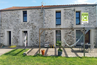 Ma-Cabane - Vente Maison LA CHAPELLE-BASSE-MER, 197 m²