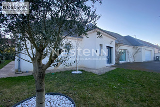 Ma-Cabane - Vente Maison LA CHAUSSEE-SAINT-VICTOR, 235 m²