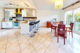 Ma-Cabane - Vente Maison LA GARENNE-COLOMBES, 223 m²