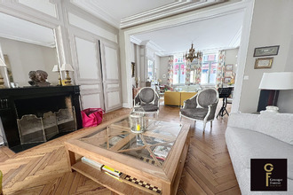 Ma-Cabane - Vente Maison La Madeleine, 255 m²