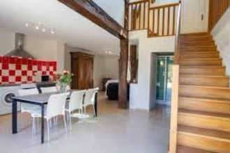 Ma-Cabane - Vente Maison LA ROCHE CHALAIS, 385 m²