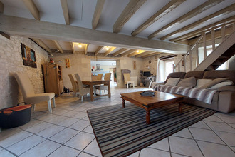 Ma-Cabane - Vente Maison LA ROCHE-RIGAULT, 180 m²