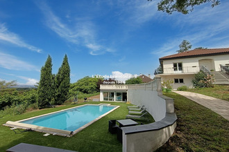 Ma-Cabane - Vente Maison LA TOUR-DE-SALVAGNY, 280 m²