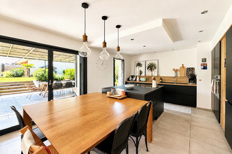 Ma-Cabane - Vente Maison LA TOUR-DE-SALVAGNY, 118 m²
