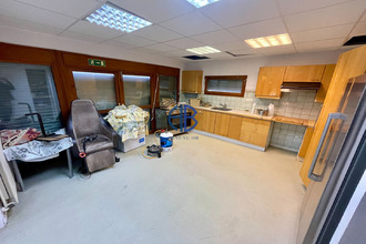Ma-Cabane - Vente Maison LA TOUR-DU-PIN, 270 m²
