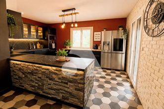 Ma-Cabane - Vente Maison LALLEYRIAT, 130 m²