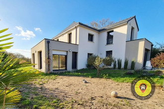 Ma-Cabane - Vente Maison LANVALLAY, 110 m²