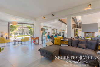 Ma-Cabane - Vente Maison LATRESNE, 236 m²