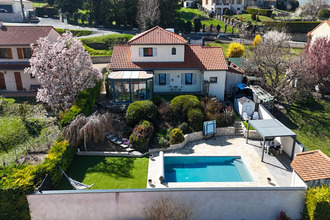 Ma-Cabane - Vente Maison Le Crest, 160 m²