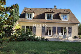 Ma-Cabane - Vente Maison LE MESNIL-LE-ROI, 153 m²