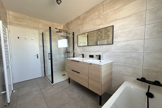 Ma-Cabane - Vente Maison LE POIRE-SUR-VIE, 204 m²