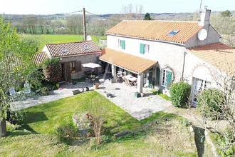 Ma-Cabane - Vente Maison LE POIRE-SUR-VIE, 181 m²
