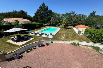 Ma-Cabane - Vente Maison LE POIRE-SUR-VIE, 209 m²