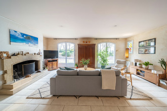 Ma-Cabane - Vente Maison LE THOLONET, 180 m²