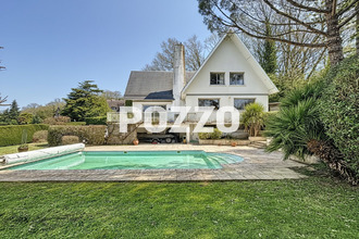 Ma-Cabane - Vente Maison LE VAL-SAINT-PERE, 160 m²