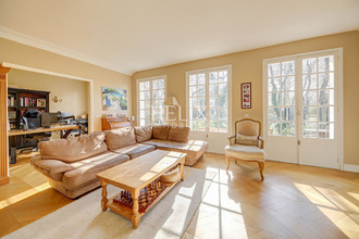 Ma-Cabane - Vente Maison LE VESINET, 250 m²