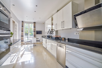 Ma-Cabane - Vente Maison LE VESINET, 250 m²