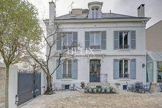 Ma-Cabane - Vente Maison LE VESINET, 250 m²