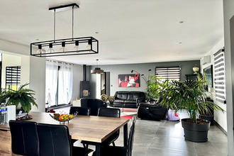 Ma-Cabane - Vente Maison LES ANGLES, 212 m²