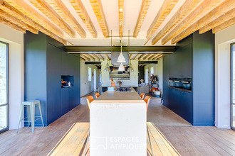 Ma-Cabane - Vente Maison LES BREVIAIRES, 360 m²