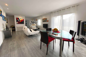 Ma-Cabane - Vente Maison LES CLAYES-SOUS-BOIS, 95 m²