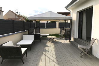 Ma-Cabane - Vente Maison LES CLAYES-SOUS-BOIS, 95 m²