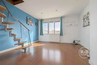 Ma-Cabane - Vente Maison LES CLAYES-SOUS-BOIS, 112 m²